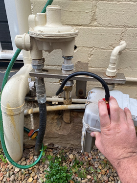 gas fitting plumber warnervale